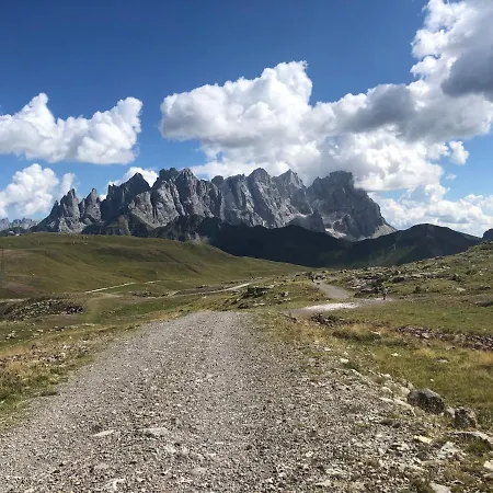 Paradise Dolomiti Flat * Falcade